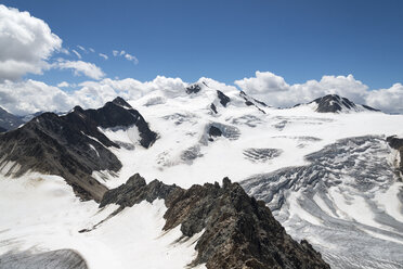 Austria, Tyrol, Ötztal Alps, Pitz valley, View to Wildspitze - MKFF000244