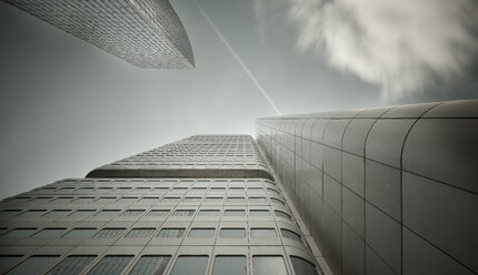 Germany, Hesse, Frankfurt, Silver tower, low angle view - MPAF000023