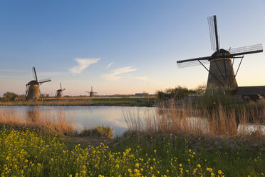 Niederlande, Kinderdijk, Kinderdijk Windmühlen - MEMF000895