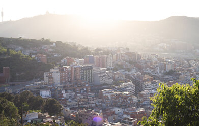 Spanien, Barcelona, Blick vom Bunker del Carmel auf die Stadt - FAF000059