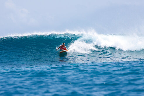 Malediven, Süd Male Atoll, Surferin - FAF000066