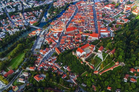 Deutschland, Bayern, Luftbild von Landshut und Burg Trausnitz, lizenzfreies Stockfoto