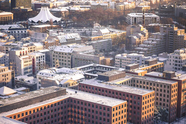 Germany, Berlin, City center, Park and houses in winter - ZMF000423