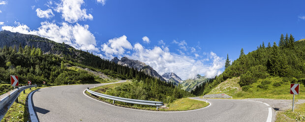 Austria, Tyrol, Mountain pass to Hahntennjoch, Panorama - STSF000844