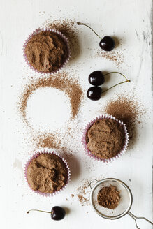 Vegane Schokoladenmuffins mit Kirschen, zuckerfrei und vollwertig - EVGF002100
