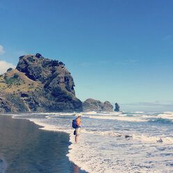 Neuseeland, Nordinsel, Piha Beach, Lion Rock - GWF004378