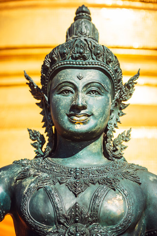 Thailand, Bangkok, Thailändische Gottheit im Wat Saket, lizenzfreies Stockfoto