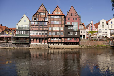 Germany, Lueneburg, half-timbered and gable houses on Ilmenau river - PCF000171