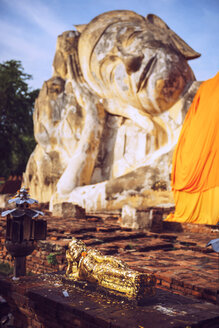 Thailand, Ayutthaya, Der liegende Buddha des Wat Lokaya Sutha - EHF000193