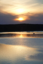 Deutschland, Brandenburg, Scharmützelsee bei Sonnenuntergang - JTF000686