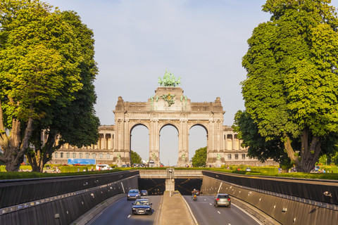 Belgien, Brüssel, Parc du Cinquantenaire, Triumphbogen, Avenue John Kennedy, lizenzfreies Stockfoto