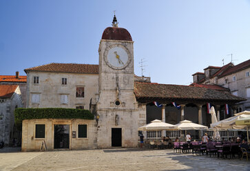 Croatia, Trogir, Cathedral of St Laurentius, bell tower and loggia - BTF000342