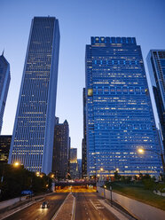 USA, Illinois, Chicago, Aon Center, Blue Cross Shield Tower, Columbus Drive, blue hour - DISF002156