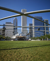 USA, Illinois, Chicago, Millennium Park, Jay Pritzker Pavilion - DISF002169