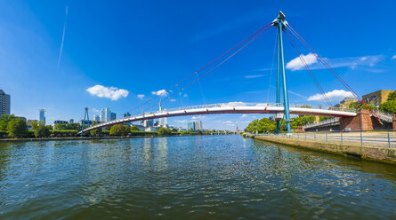 Germany, Hesse, Frankfurt, Financial district, Holbeinsteg bridge over Main river - AMF004151