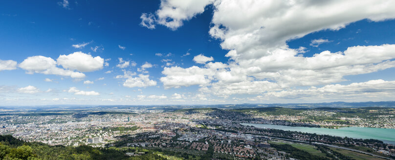 Schweiz, Kanton Zürich, Panoramablick über Zürich - BZF000202