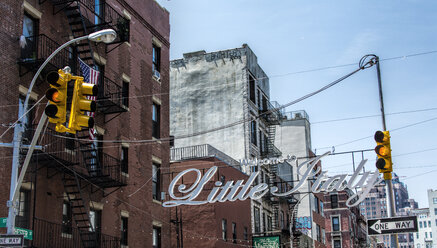 USA, New York City, Eingang zum Stadtteil Little Italy - ONF000898