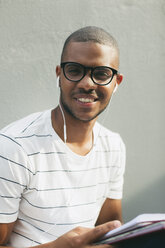 Young Afro-american man studying language - EBSF000868