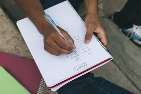 Young Afro-american man studying language - EBSF000873