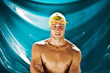 Porträt einer Schwimmerin - MAEF011003