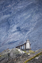 Österreich, Sölden, Kirche an der Ötztaler Gletscherstraße - STSF000880