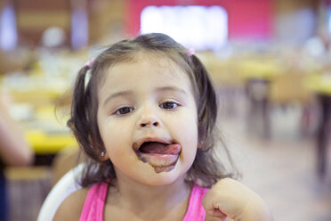 Portrait of little girl covered with ice cream - ERLF000020