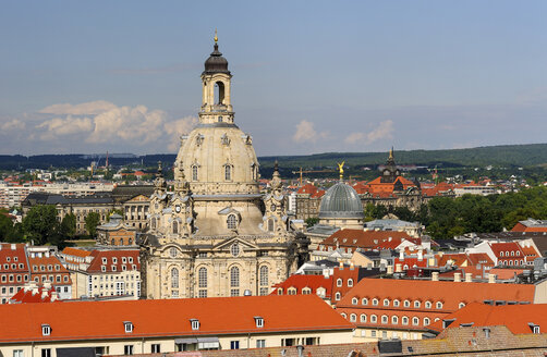 Deutschland, Sachsen, Dresden, Altstadt, Blick auf die Frauenkirche - BTF000390