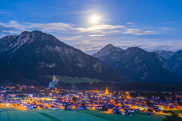Germany, Bavaria, Allgaeu Alps, Oberstdorf at night - WGF000716