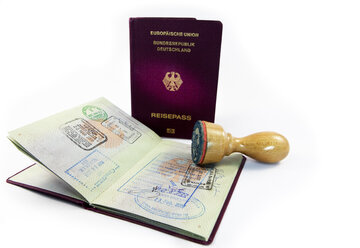 Einreisestempel und Stempel, Reisepass der Bundesrepublik Deutschland - AMF004205