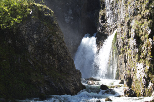 Österreich, Bundesland Salzburg, Abtenau, Dachserfall Wasserfall - WWF003857