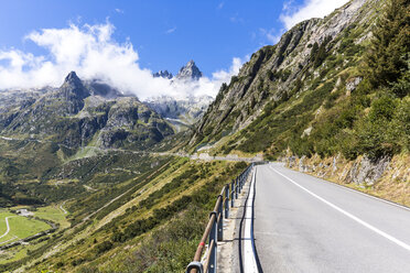 Switzerland, Uri Alps, Susten Pass, Empty mountain road - STSF000893