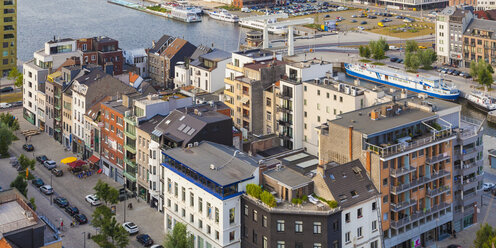 Belgien, Flandern, Antwerpen, Blick auf Eilandje, Häuser am ehemaligen Hafengelände - WDF003260