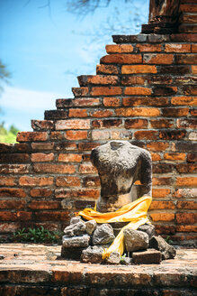 Thailand, Ayutthaya, torso of ancient Buddha statue - EHF000220