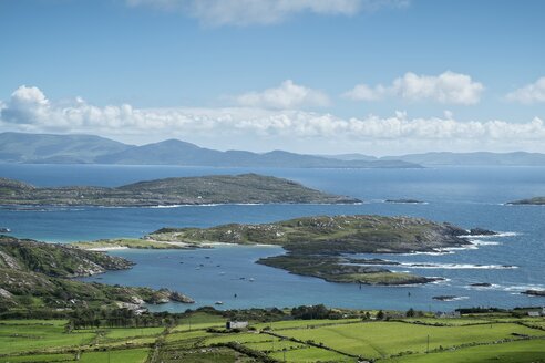 Irland, Grafschaft Kerry, Blick vom Ring of Kerry auf die Atlantikküste - ELF001579