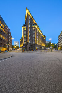 Deutschland, Hamburg, Chilehaus am Morgen - RJF000499