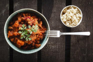 Bowl of vegetarian chili sin carne - EVGF002300