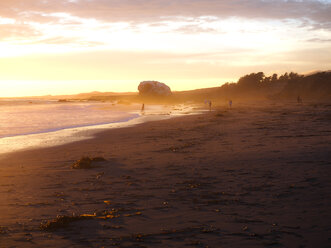 USA, California, San Simeon creek beach, sunset - SBDF002244