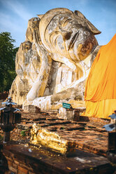 Thailand, Ayutthaya, liegende Buddha-Statue im Wat Lokayasutharam - EHF000234