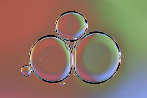 Wasserblasen auf Öl, lizenzfreies Stockfoto