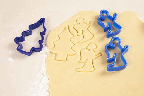 Christmas cookie cutters and dough - WIF002824