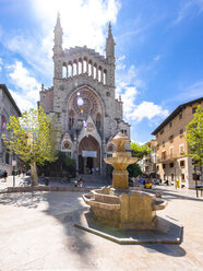 Spain, Mallorca, Soller, San Bartomeu Church at Placa Constitucio - AMF004274