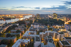 Deutschland, Hamburg, Stadtbild am Abend - RJF000502