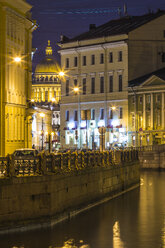 Russia, Saint Petersburg, St. Isaac's Cathedral at night - KNTF000089