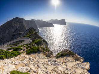 Spanien, Mallorca, Bergstraße am Cap Formentor - AMF004327