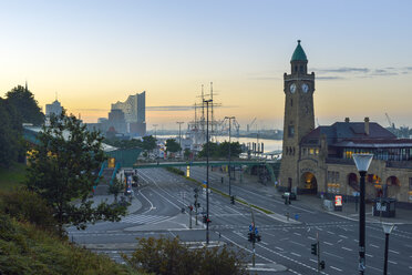 Germany, Hamburg, Port of Hamburg, St. Pauli Landing Stages and Elbphiharmonie in the morning - RJF000514