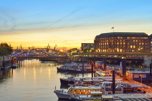 Germany, Hamburg, harbor, Binnenhafen at sunset - RJF000517