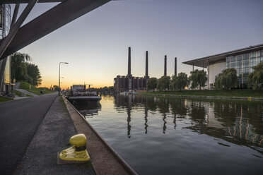 Germany, Lower Saxony, Wolfsburg, Autostadt in the evening, combined heat and power station of Volkswagen - PVCF000699