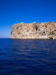 Spanien, Mallorca, Steilküste bei Cap de sa Mola - AMF004354