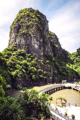 Vietnam, Golf von Tonkin, Vinh Ha Long Bay, lizenzfreies Stockfoto