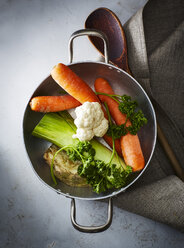 Mirepoix, parsley, carrots, cauliflower, celeriac and leek - KSWF001645